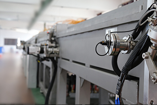 真空鍍膜設備,嘉興真空鍍膜設備的服務，也是包含了提供的設備和技術進行使用，對鍍膜的處理也是做的很好，同時還可以提供多種鍍膜材料進行選擇